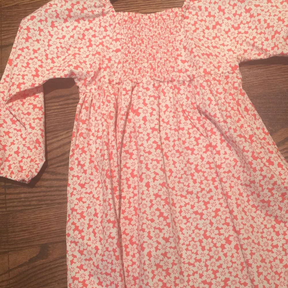 Girls dress